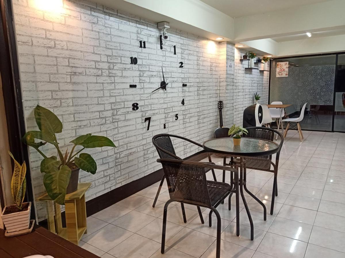 FrenTé Chiang Mai Hotel Luaran gambar